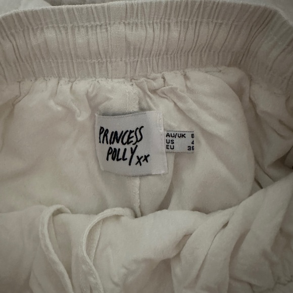 Princess Polly beach house shorts linen - Picture 2 of 3